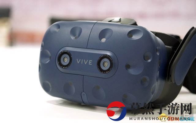 HTC Vive Pro 双摄头将可用来直接追踪手部动作