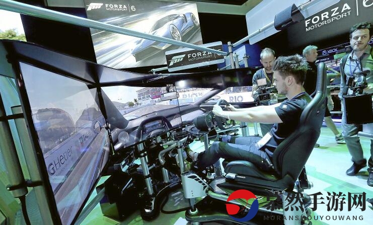 机场候机乐趣多，尽享Xbox与PlayStation游戏时光